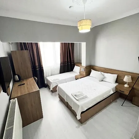 Otel Karhal *